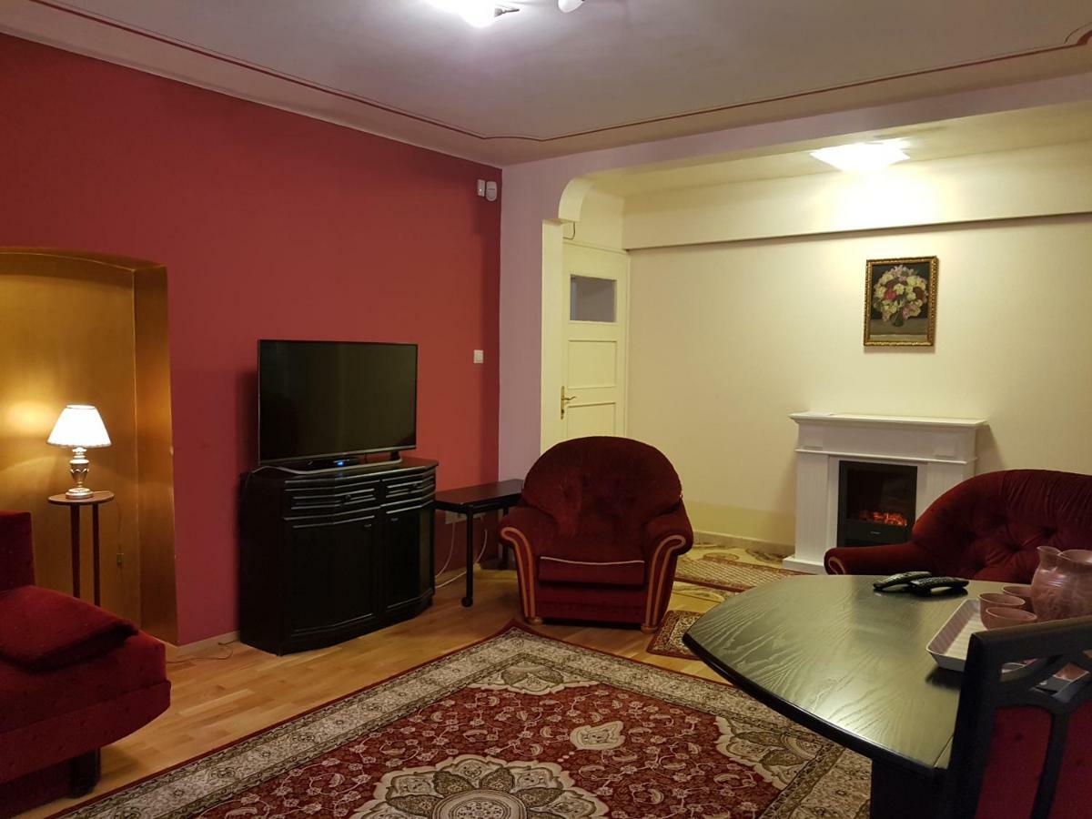 Palma Villa In City Park Budapest - Semi Suteren Zewnętrze zdjęcie